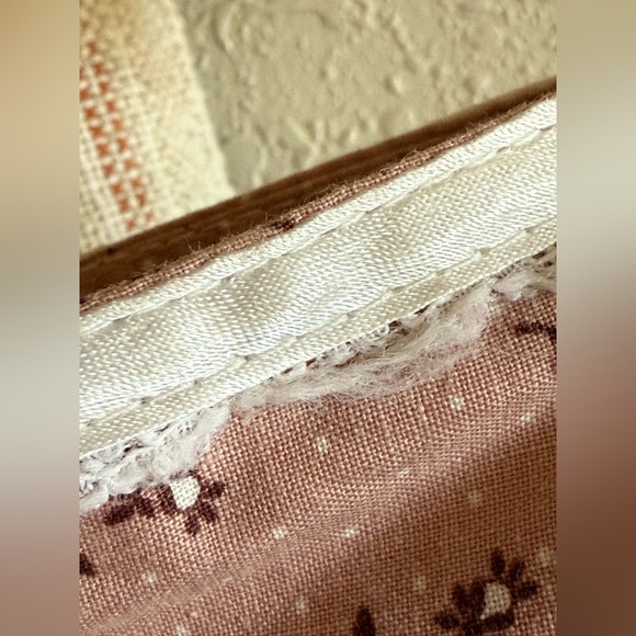 Vintage Gunne Sax skirt in pink floral with lace accents size 11 - Picture 9 of 9